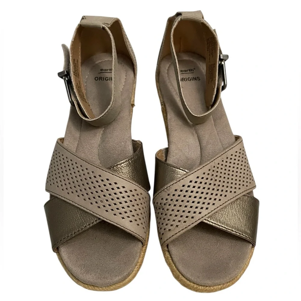 Earth Origins Natasha Wedge Heel Leather Platinum SIZE 8 - Picture 5 of 12